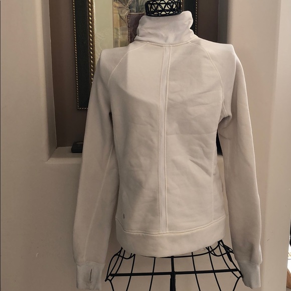 Lululemon Keep It Cozy Jacket
Angel Wing - Picture 9 of 14